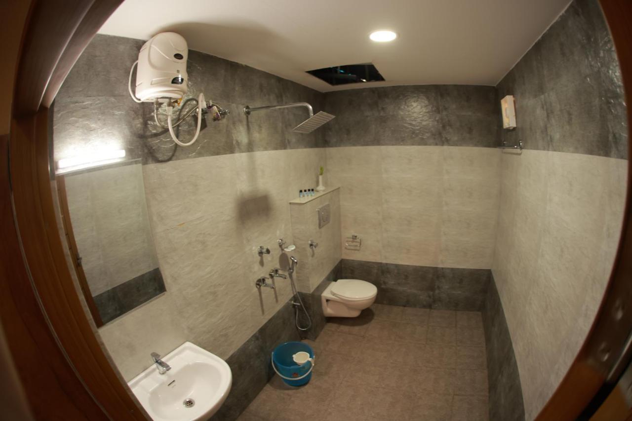 Malavikas Black Beach Resort 바르칼라 외부 사진