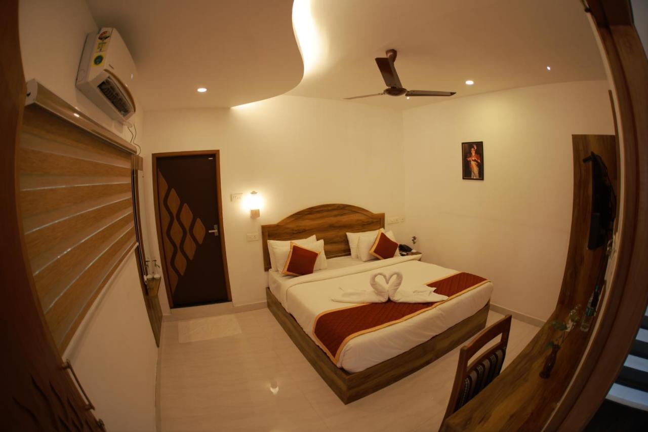 Malavikas Black Beach Resort 바르칼라 외부 사진