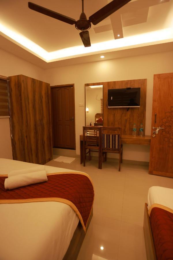 Malavikas Black Beach Resort 바르칼라 외부 사진